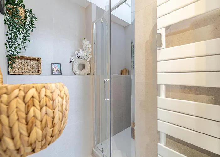 Welcome - Stunning 2-bedroom At 5 Minutes From Palais Des Festivals 아파트 칸느